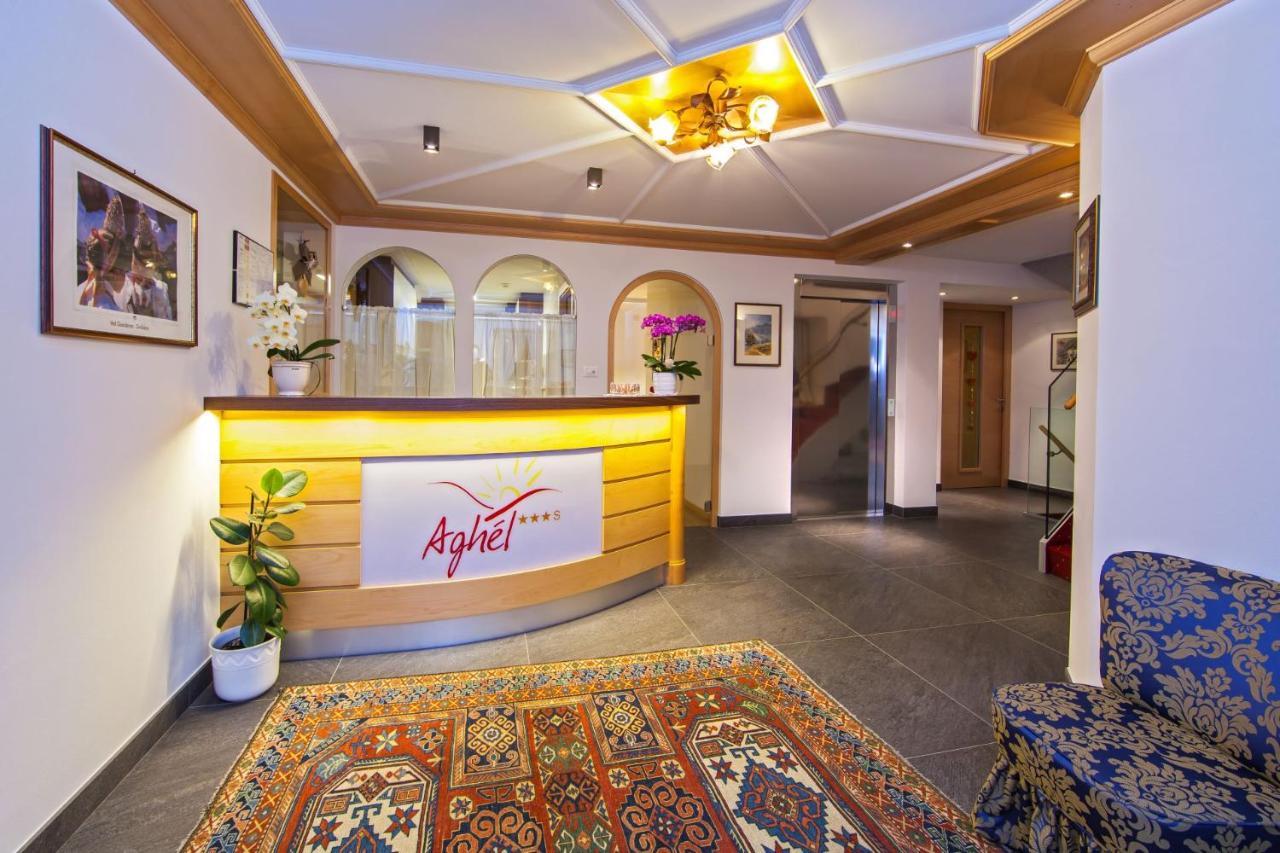 Apartments Aghel ***S Selva di Val Gardena Exterior photo